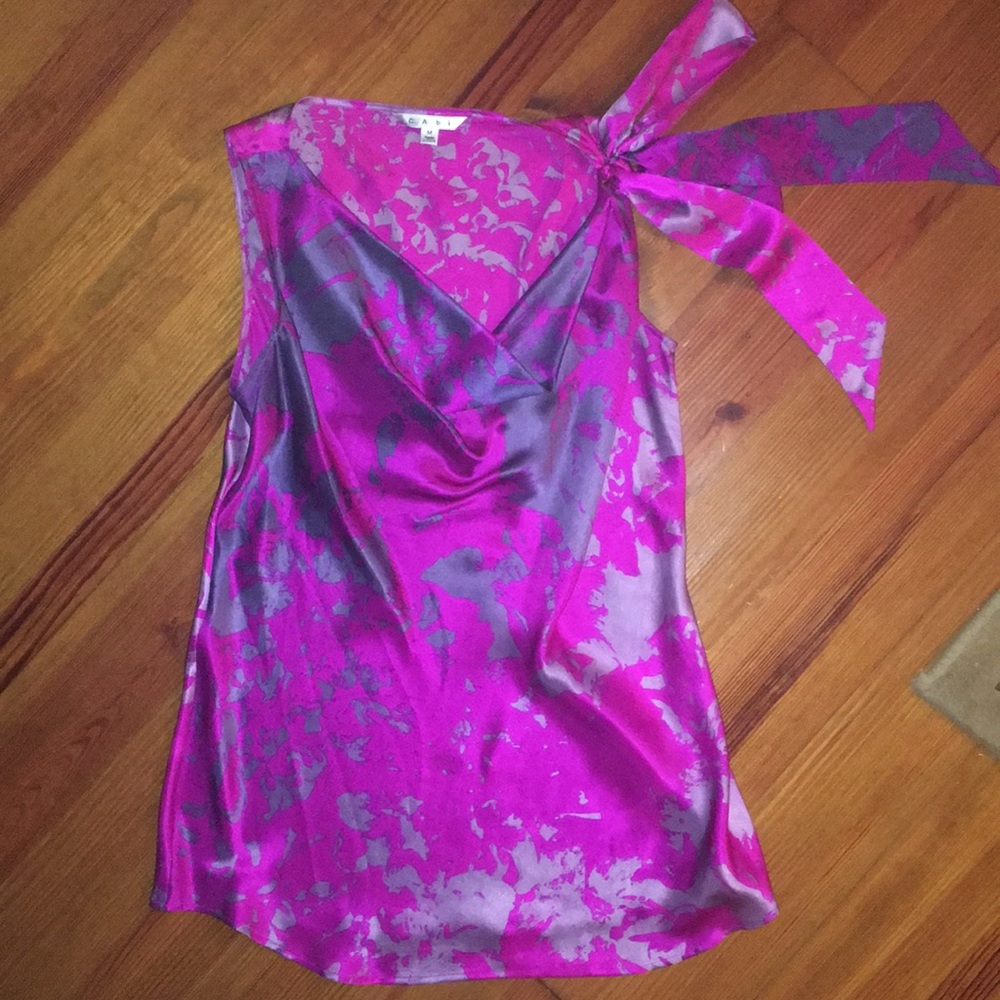 CAbi Blouse with Tie Strap On One Shoulderv